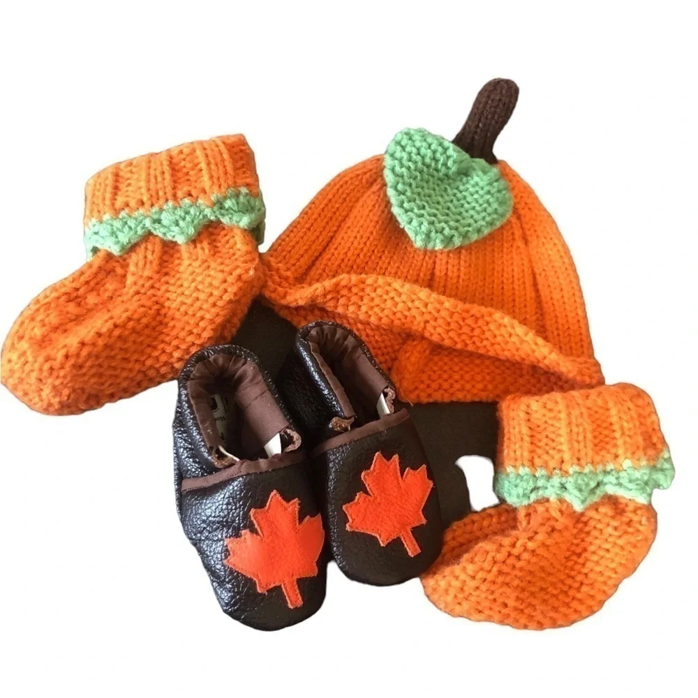 Newborn Fall Pumpkin Patch Photo Shoot Session Beanie Booties Leather Bootie NB